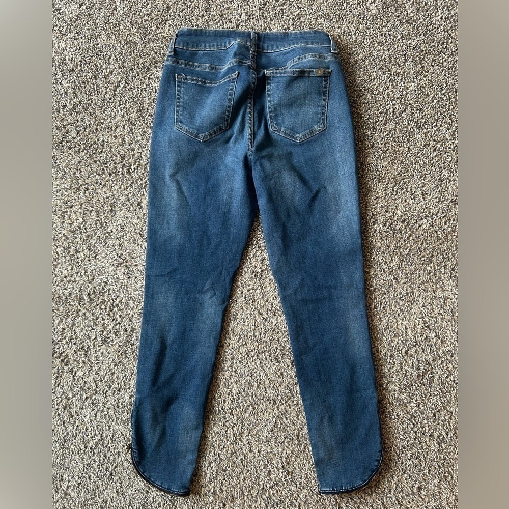 5/$25 Jennifer Lopez Skinny Ankle Jeans with zipper feature size 2 - Picture 7 of 12